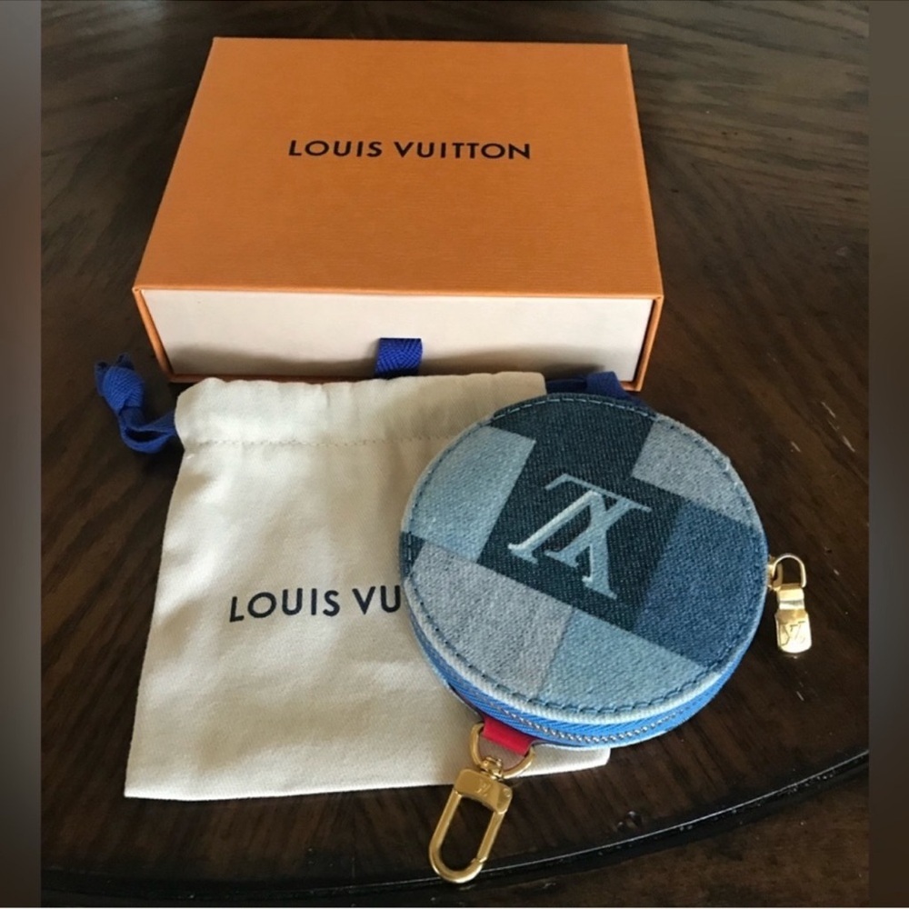 Exquisite Louis Vuitton Round Denim Patchwork Bag Charm Keychain Coin Pouch